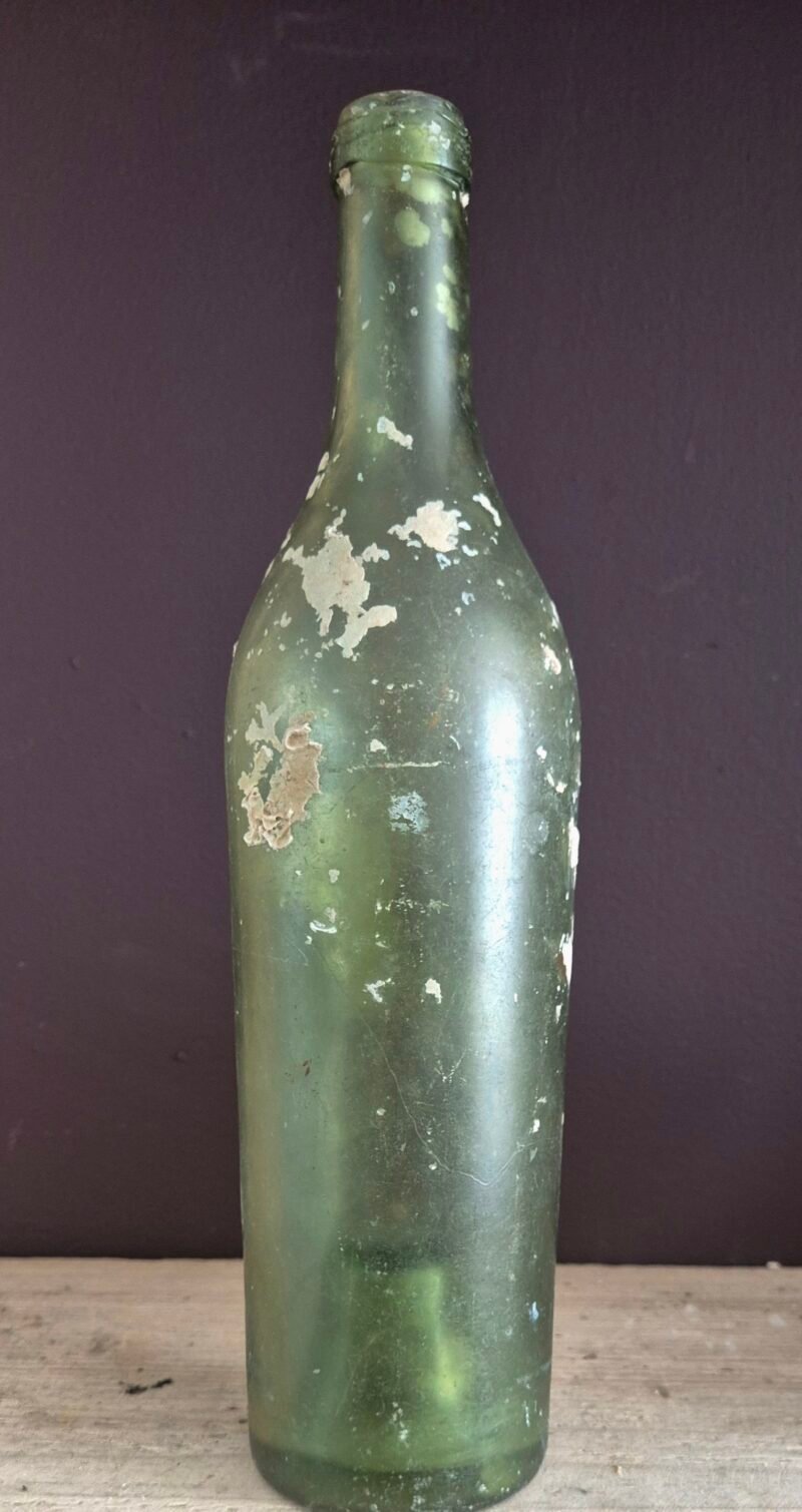 Shipwreck encrusted bottle - Image 3