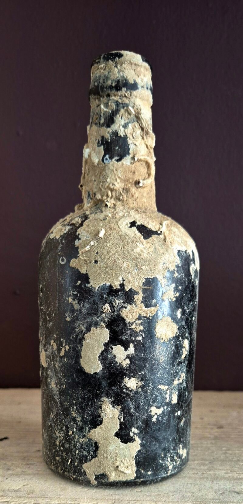 Shipwreck encrusted bottle - Image 2
